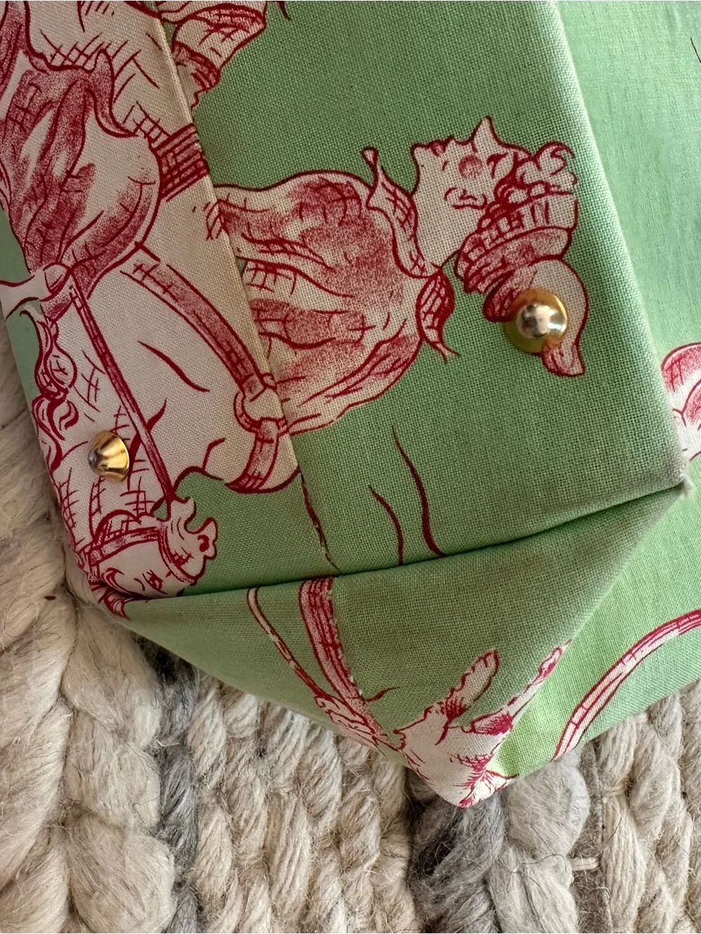 Melly M boutique purse with bamboo handed. Unique print!